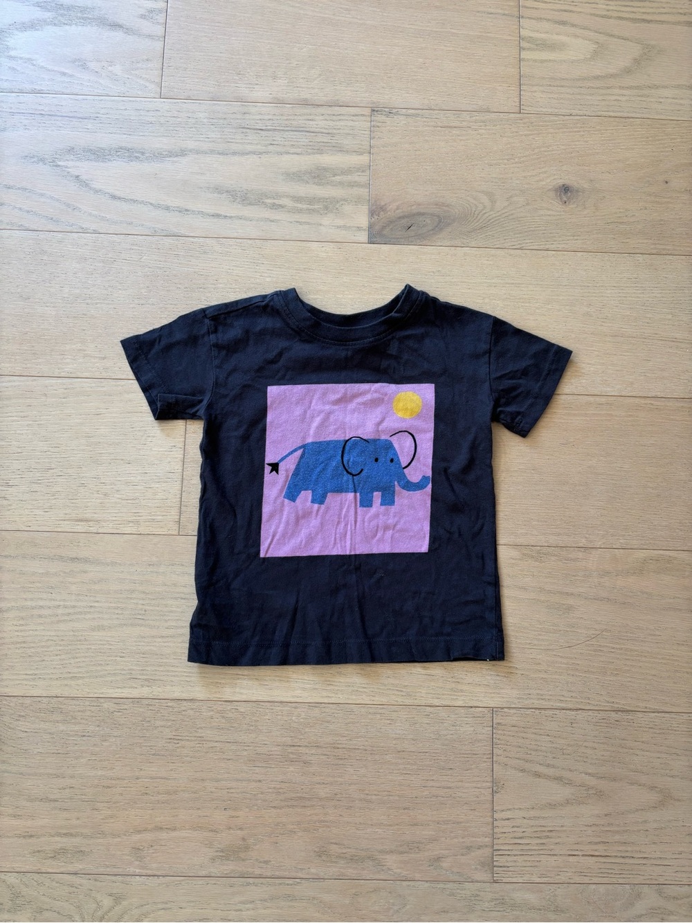 Hanna Andersson black elephant print tee, size 3T